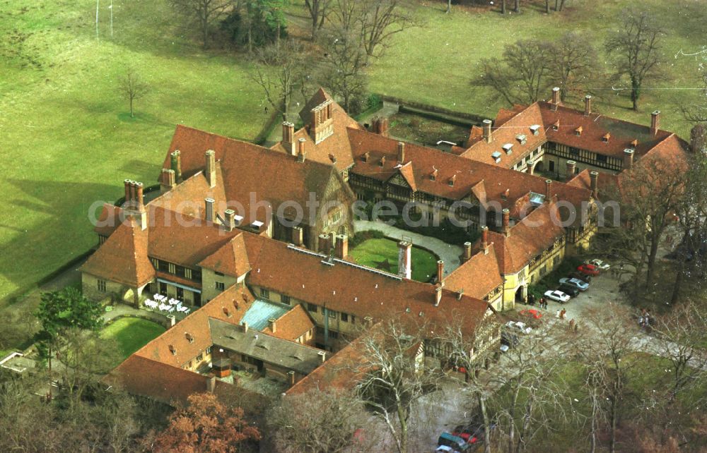 Aerial image Potsdam - Palace Cecilienhof on street Im Neuen Garten in Potsdam in the state Brandenburg, Germany