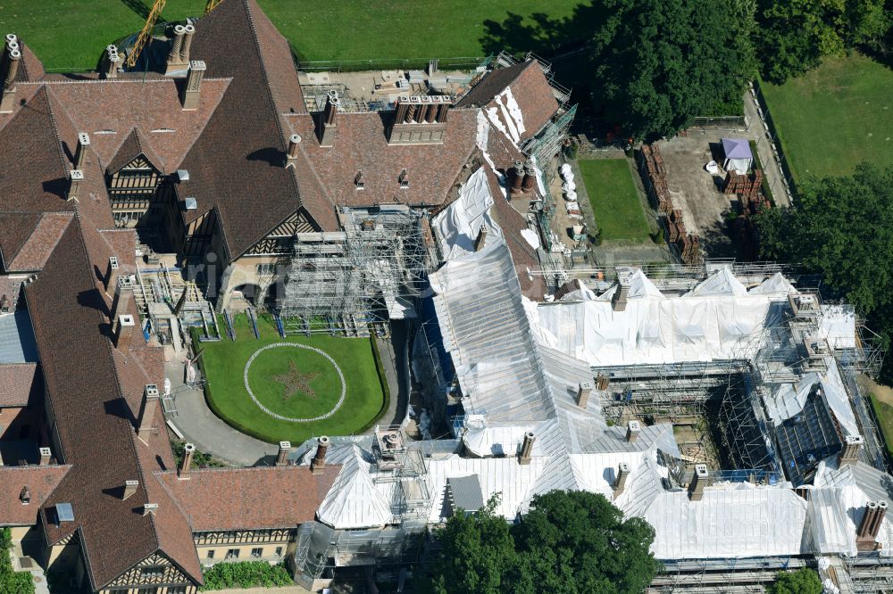 Potsdam from the bird's eye view: Palace Cecilienhof on street Im Neuen Garten in Potsdam in the state Brandenburg, Germany