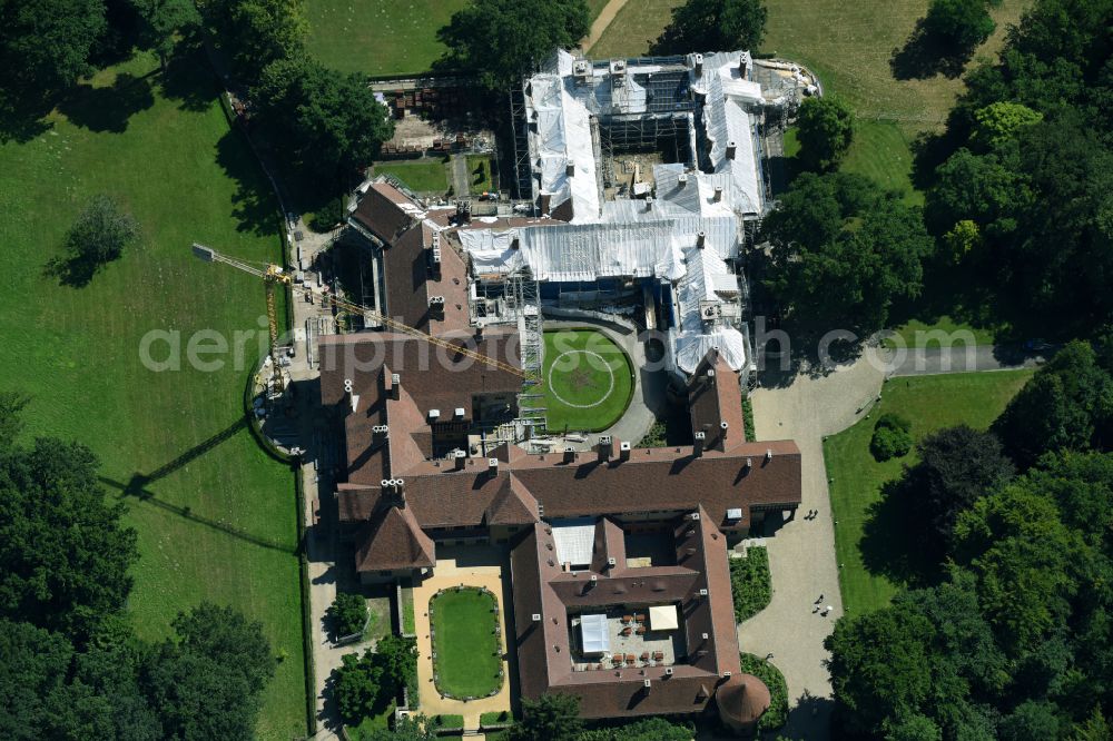 Aerial image Potsdam - Palace Cecilienhof on street Im Neuen Garten in Potsdam in the state Brandenburg, Germany