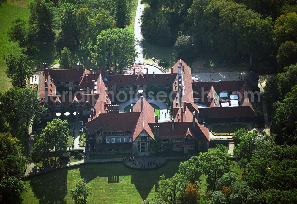 Potsdam from the bird's eye view: Palace Cecilienhof on street Im Neuen Garten in Potsdam in the state Brandenburg, Germany