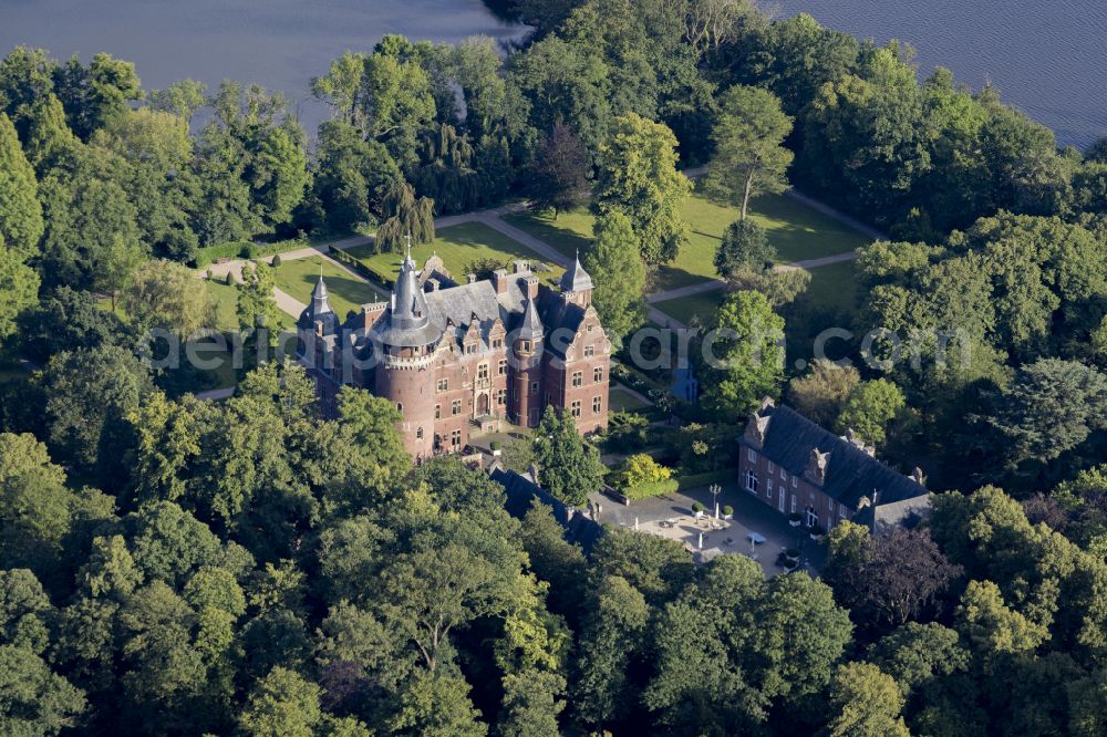 Nettetal from above - Palace Chateauform' Schloss Krickenbeck on street Schlossallee in the district Hinsbeck in Nettetal in the state North Rhine-Westphalia, Germany