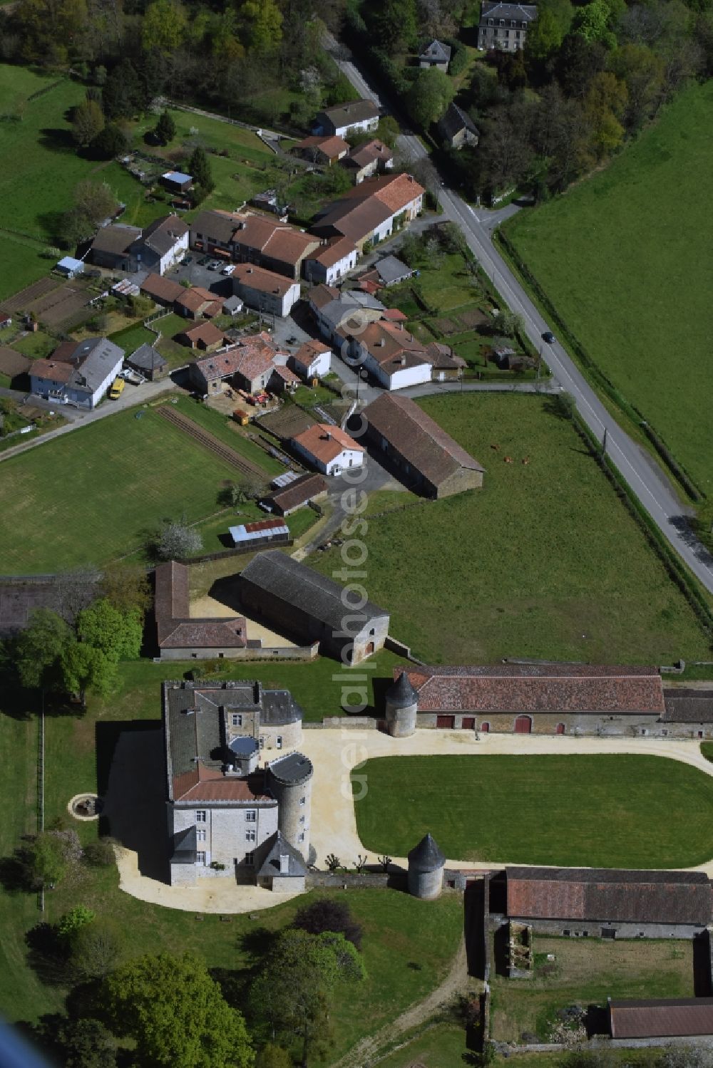 Cussac from the bird's eye view: Palace in Cussac in Aquitaine Limousin Poitou-Charentes, France