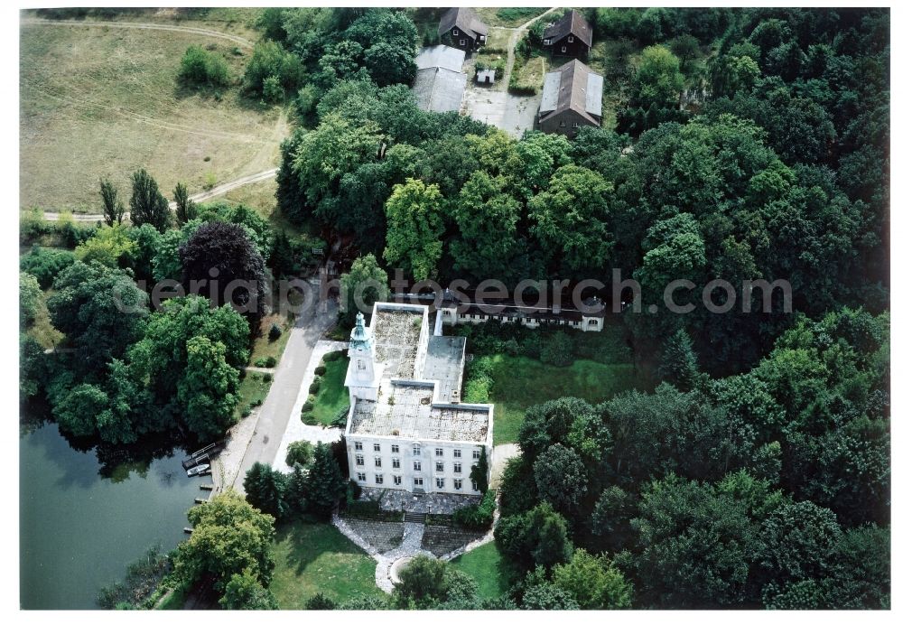 Schönwalde from above - Palace Dammsmuehle in Schoenwalde in the state Brandenburg, Germany