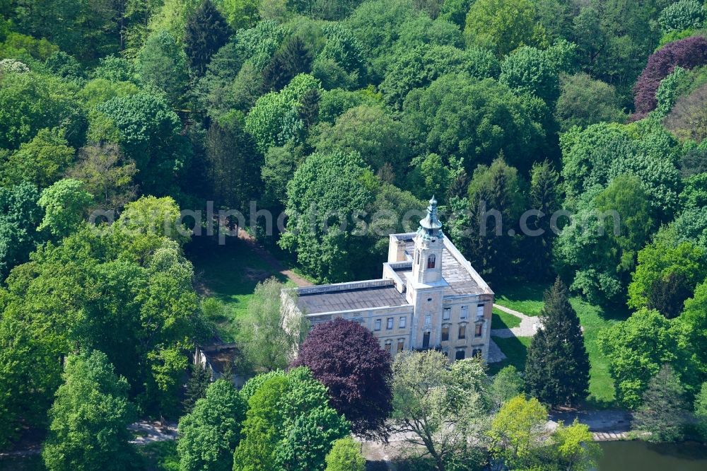 Aerial photograph Schönwalde - Palace Dammsmuehle in Schoenwalde in the state Brandenburg, Germany