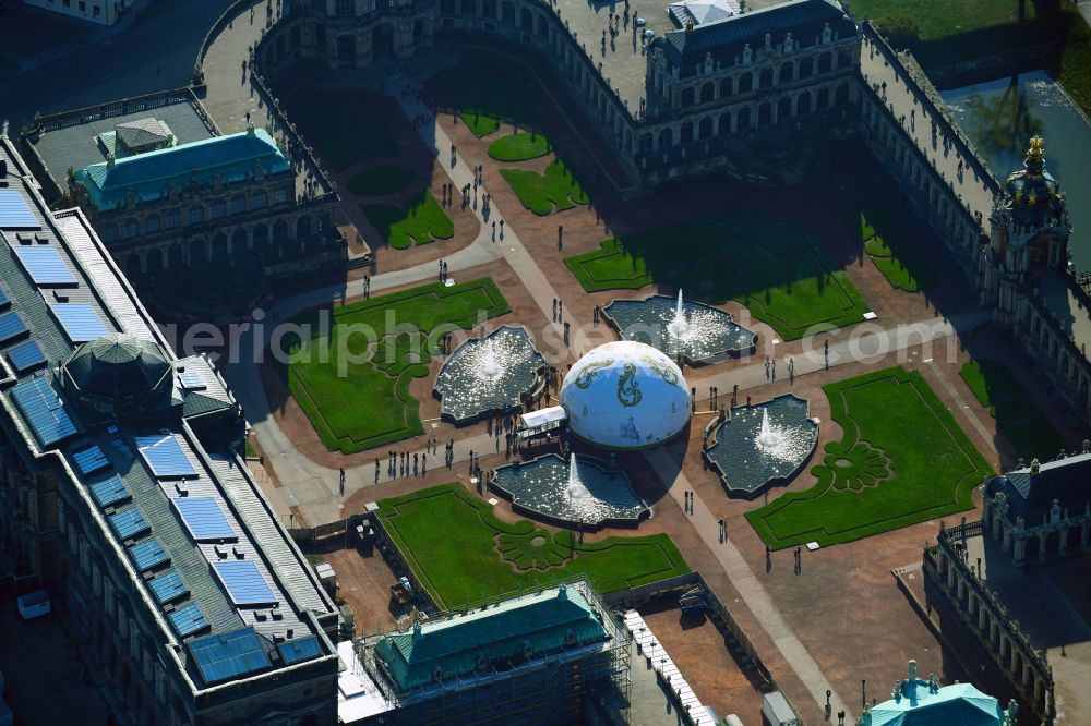 Aerial photograph Dresden - Palace of the castle Dresdner Zwinger on Theaterplatz - Sophienstrasse in the district Altstadt in Dresden in the federal state of Saxony, Germany