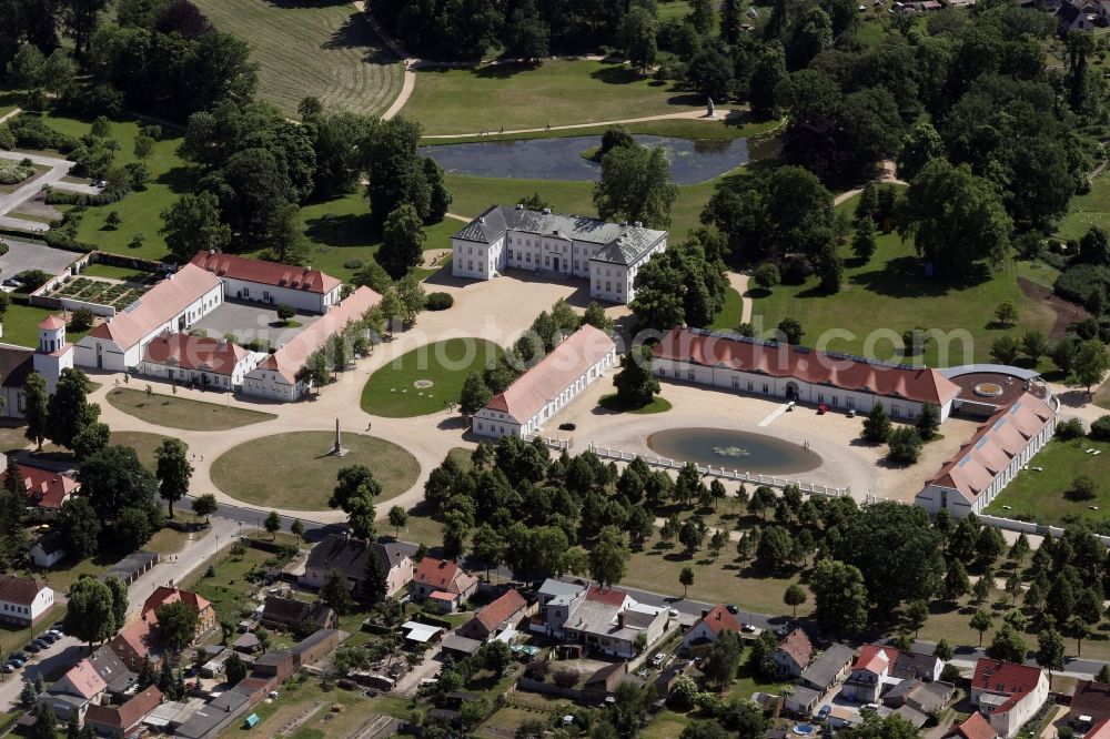 Neuhardenberg from the bird's eye view: Palace Hotel Schloss Neuhardenberg am Schinkelplatz in Neuhardenberg in the state Brandenburg