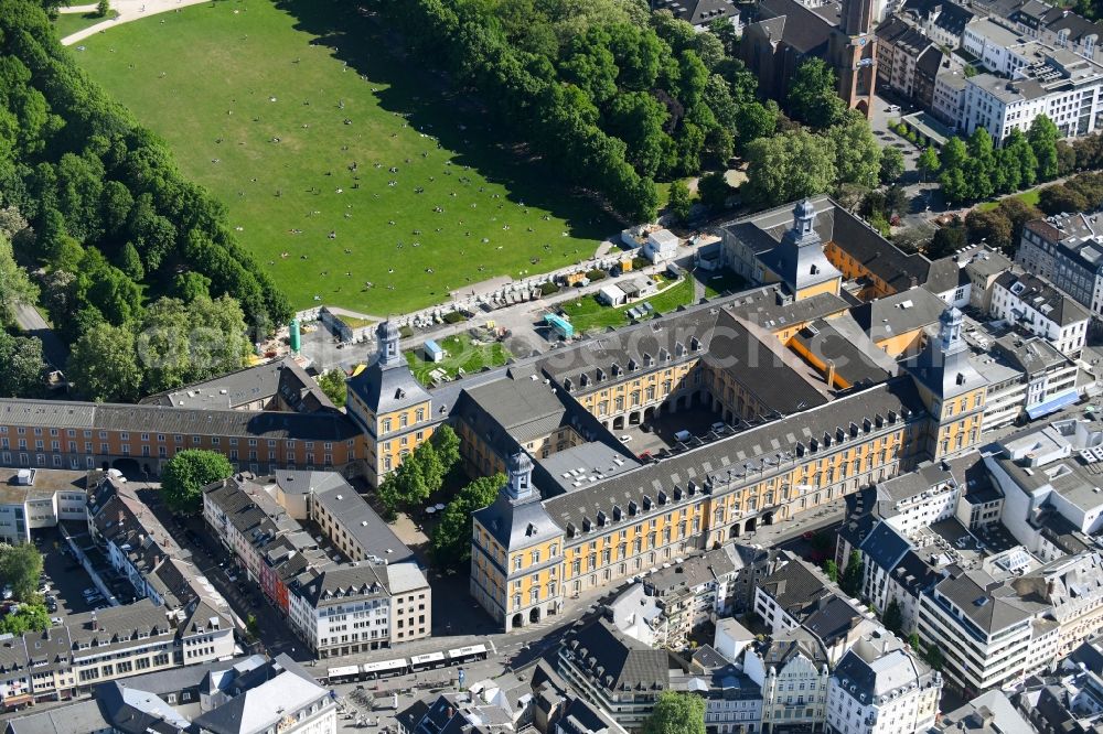 Aerial photograph Bonn - Palace Kurfuerstliches Schloss und Campus of University Rheinische Friedrich-Wilhelms-Universitaet Am Hof in Bonn in the state North Rhine-Westphalia, Germany