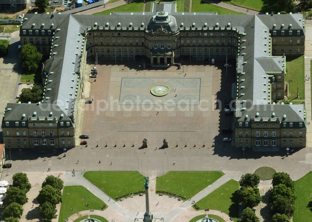 Stuttgart from the bird's eye view: Palace Neues Schloss Stuttgart on Schlossplatz in Stuttgart in the state Baden-Wuerttemberg