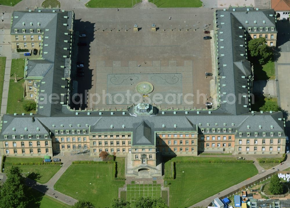 Aerial photograph Stuttgart - Palace Neues Schloss Stuttgart on Schlossplatz in Stuttgart in the state Baden-Wuerttemberg