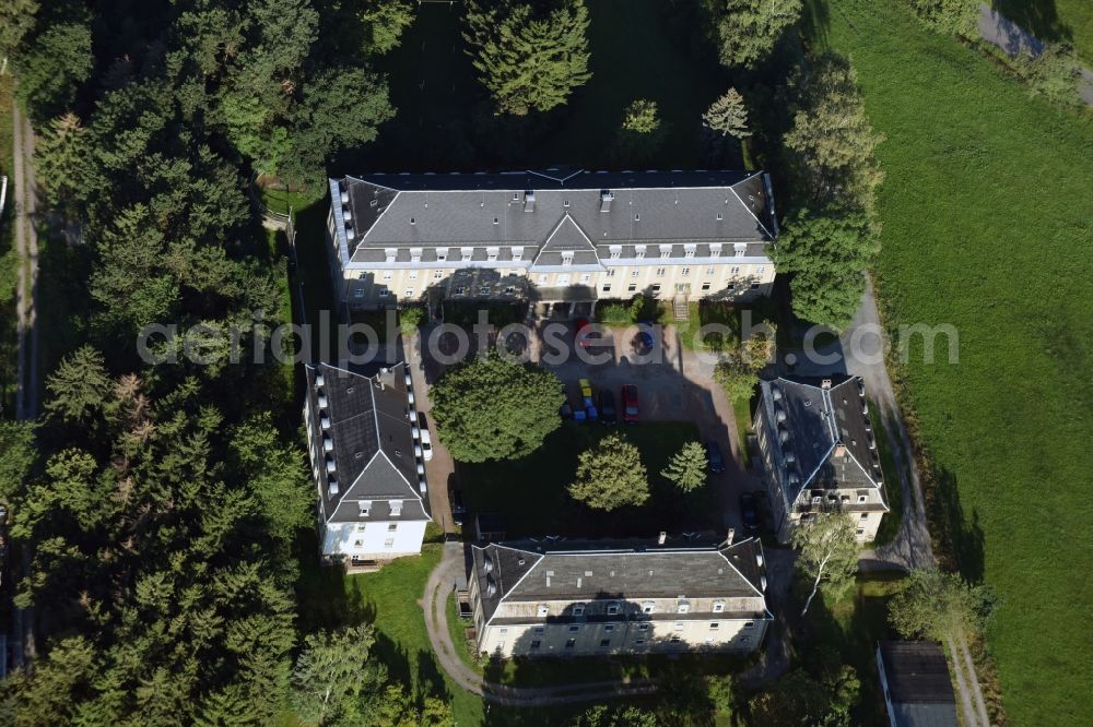 Aerial photograph Niederdorf - Palace in the Jahnsdorfer Street in Niederdorf in the state Saxony