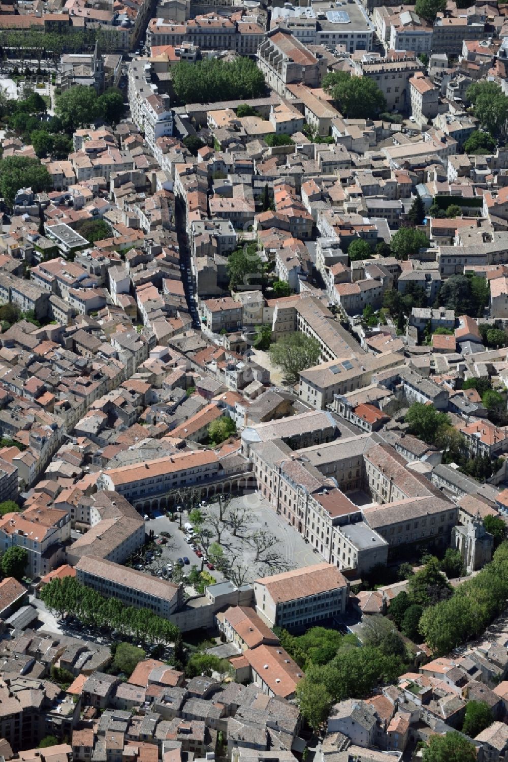 Aerial photograph Avignon - Palace Palais des Papes on Place du Palais in Avignon in Provence-Alpes-Cote d'Azur, France