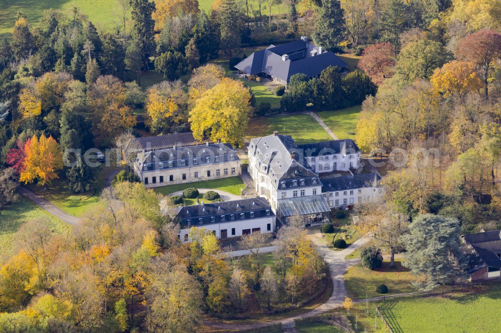 Quadrath-Ichendorf from above - Palace of Schloss Schlenderhan on Domackerstrasse in Quadrath-Ichendorf in the state of North Rhine-Westphalia, Germany