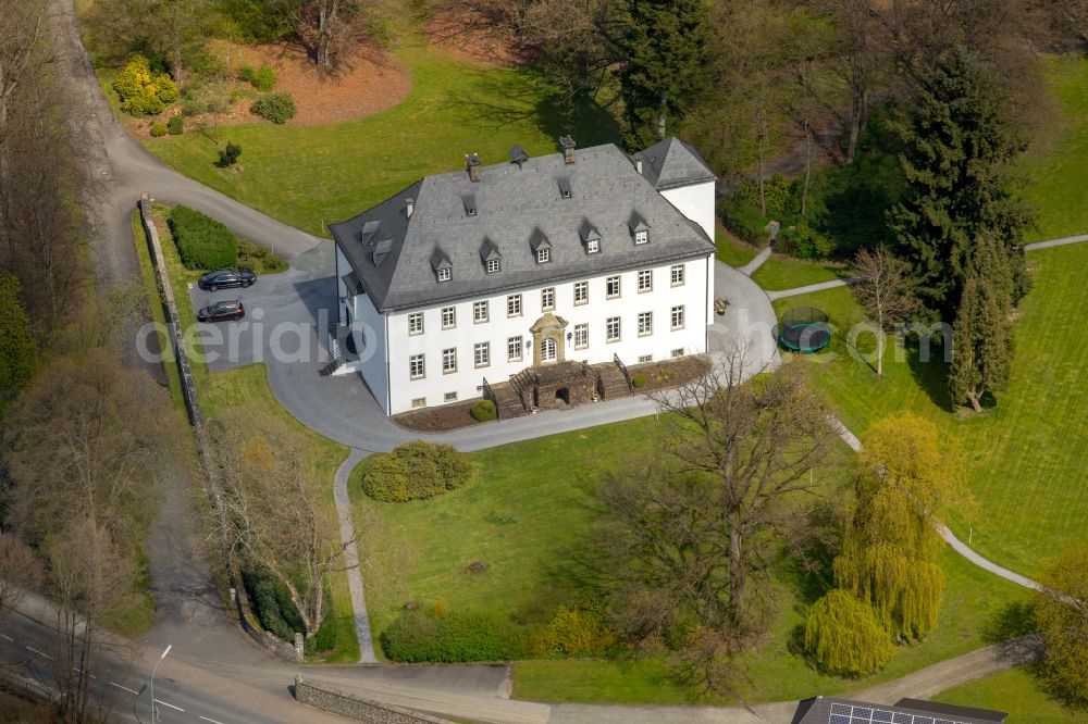 Aerial photograph Ostwig - Palace Rittergut Haus Ostwig in Ostwig at Sauerland in the state North Rhine-Westphalia, Germany