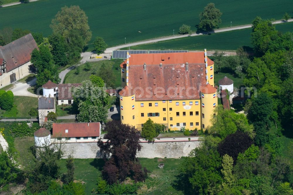 Aerial photograph Erbach - Palace Schloss Erbach on Schlossberg in Erbach in the state Baden-Wuerttemberg, Germany