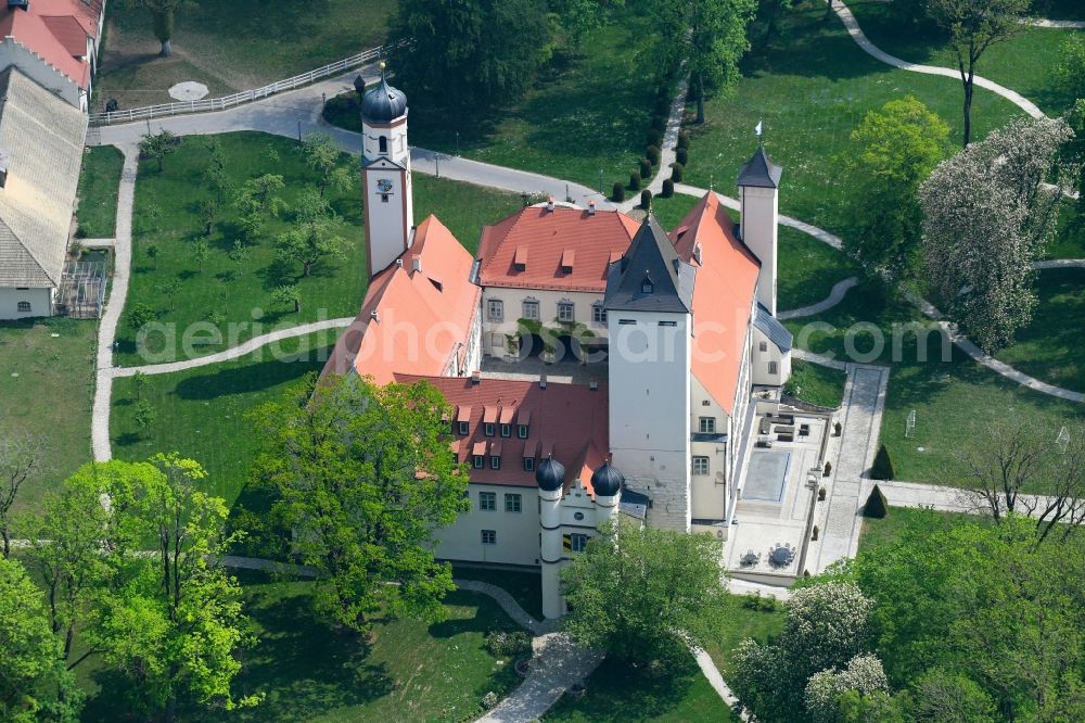 Aerial image Steindorf - Palace Schloss Hofhegnenberg in Steindorf in the state Bavaria, Germany