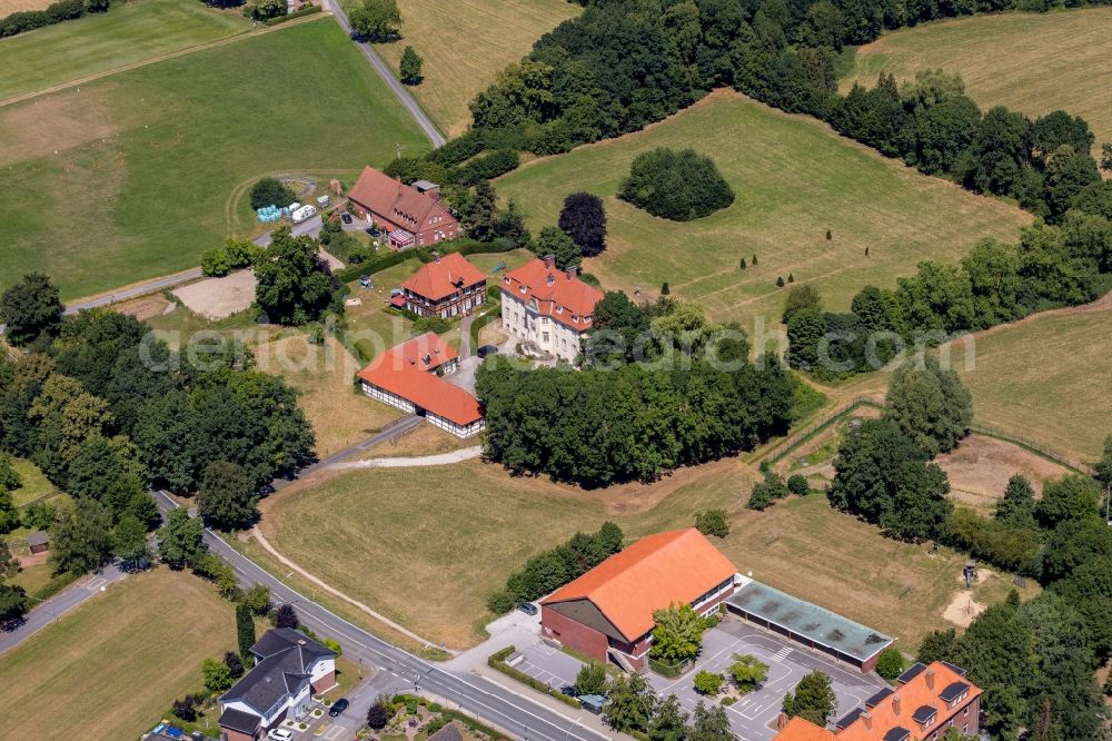 Aerial photograph Ennigerloh - Palace Schloss Vornholz on Steinpatt in Ennigerloh in the state North Rhine-Westphalia, Germany