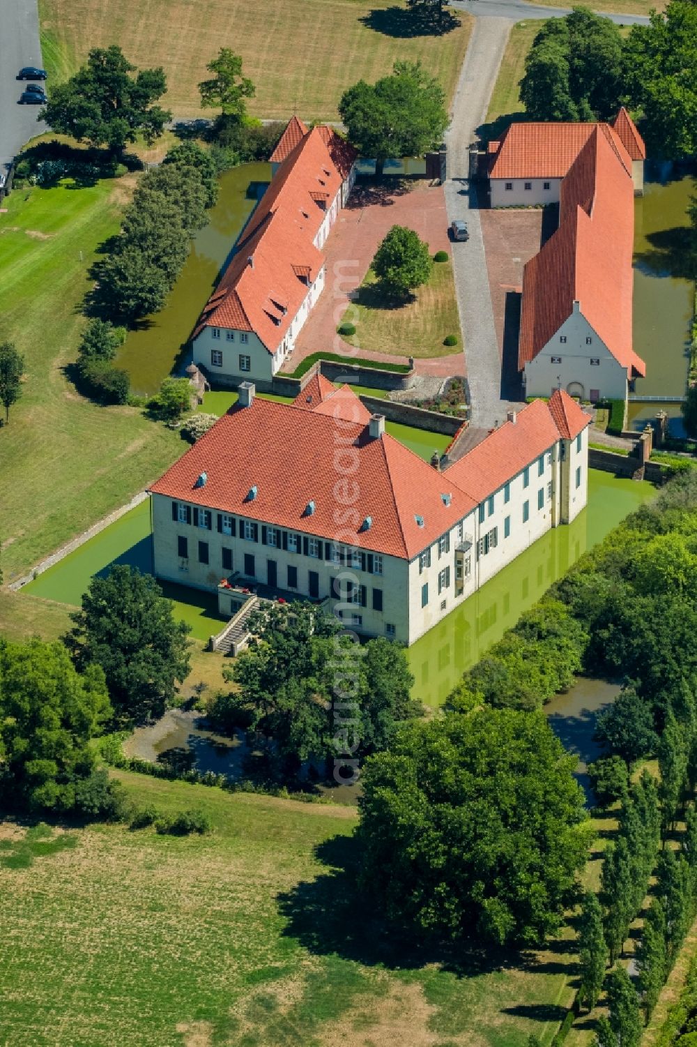 Aerial photograph Ennigerloh - Palace Schloss Vornholz on Steinpatt in Ennigerloh in the state North Rhine-Westphalia, Germany