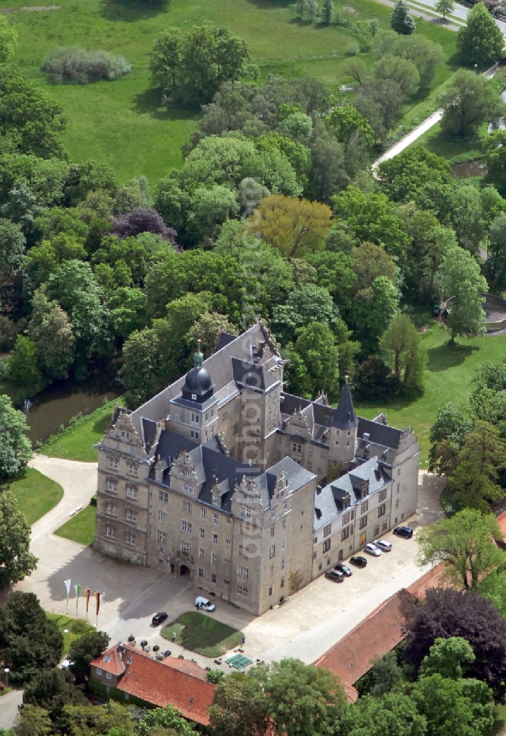 Aerial photograph Wolfsburg - Palace in the district Alt-Wolfsburg in Wolfsburg in the state Lower Saxony, Germany