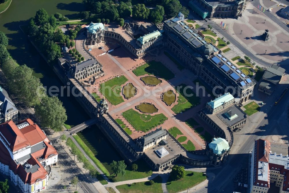 Aerial image Dresden - Palace Zwinger with of Gemaeldegalerie Alte Meister and dem Kronentor in the district Altstadt in Dresden in the state Saxony, Germany