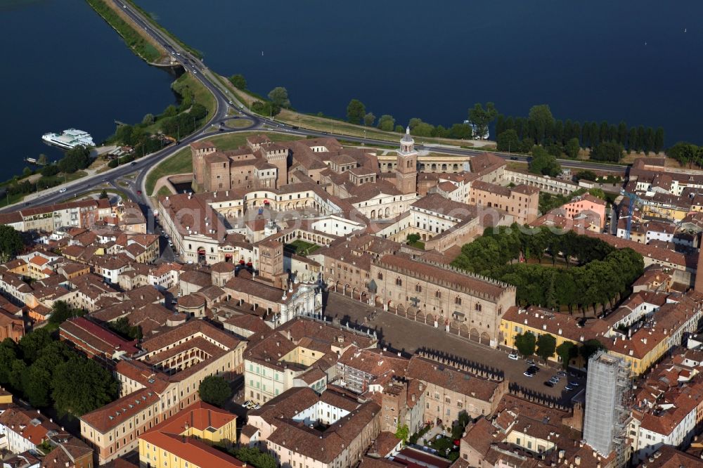 Aerial photograph Mantua - Palace es Palazzo ducale, Herzogspalast, with the Castello di San Georgio, a moated castle in Mantua in Lombardy, Italy