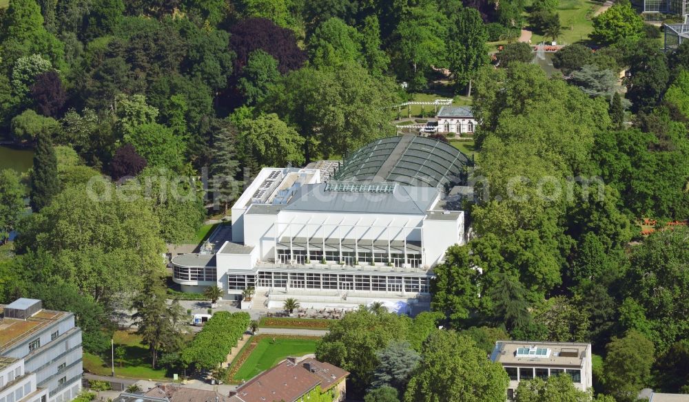 Frankfurt am Main from above - The Palm House and community house in the botanical garden in the palm garden in the district Westend in Franfurt on the Main in the state hesse