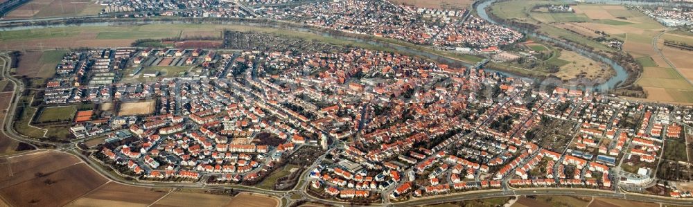 Aerial image Mannheim - Panoramic perspective of Town View of the streets and houses of the residential areas in the district Seckenheim in Mannheim in the state Baden-Wuerttemberg, Germany