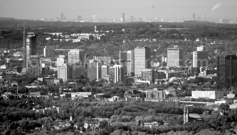 Aerial image Essen - Panoramic city view of downtown area in Essen in the state North Rhine-Westphalia