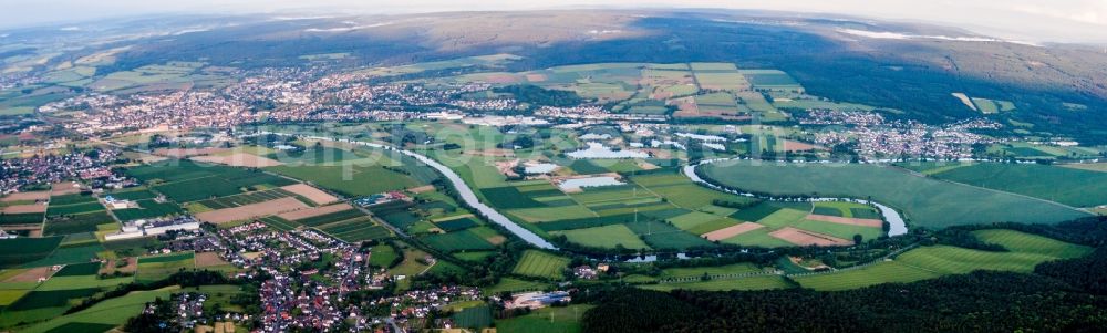 Aerial photograph Holzminden - Panoramic perspective City view on the river bank of the Weser river in Holzminden in the state Lower Saxony, Germany