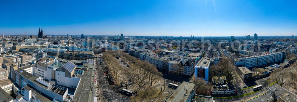 Köln from the bird's eye view: Panoramic perspective residential area along the park on street Neumarkt in the district Altstadt-Sued in Cologne in the state North Rhine-Westphalia, Germany