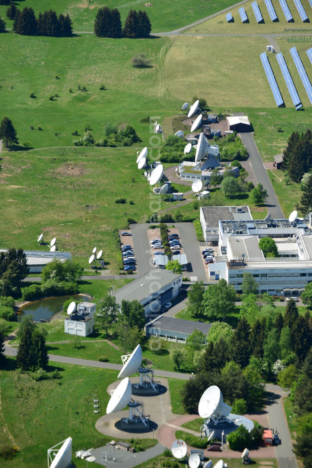 Aerial image Neu-Anspach - Parabolic satellite dishes Photovoltaic Power Station - Earth Station Usingen in Neu-Anspach in the state Hesse