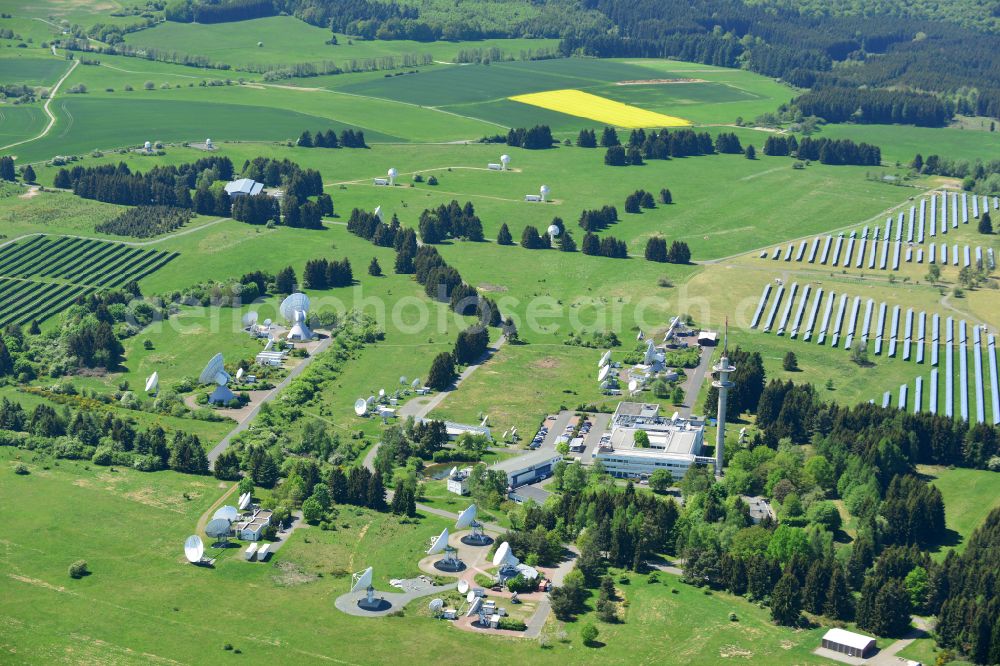 Aerial image Neu-Anspach - Parabolic satellite dishes Photovoltaic Power Station - Earth Station Usingen in Neu-Anspach in the state Hesse