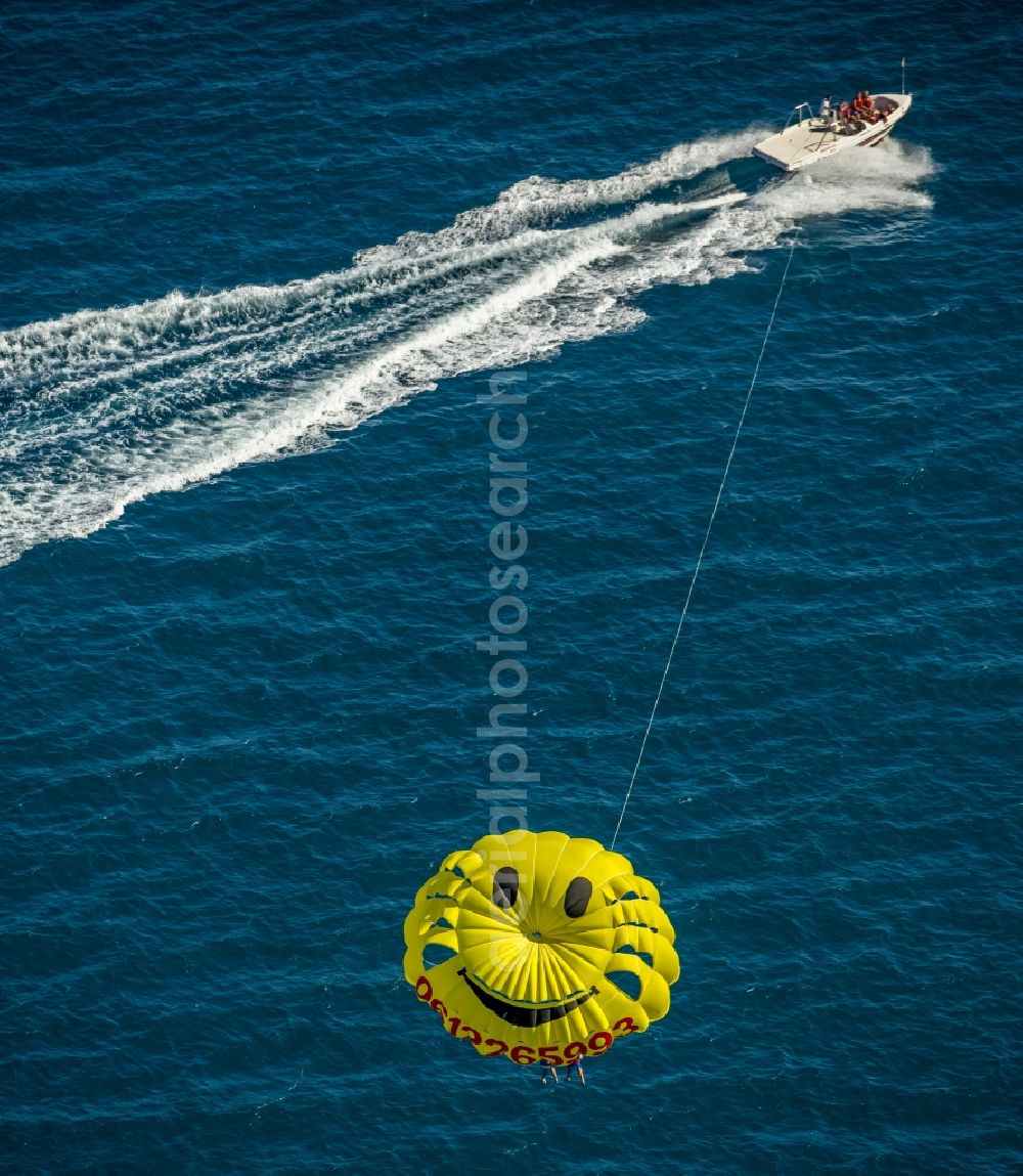 Aerial image Argelès-sur-Mer - Parasailing on the Mediterranean coast in Argelès-sur-Mer in Languedoc-Roussillon in France