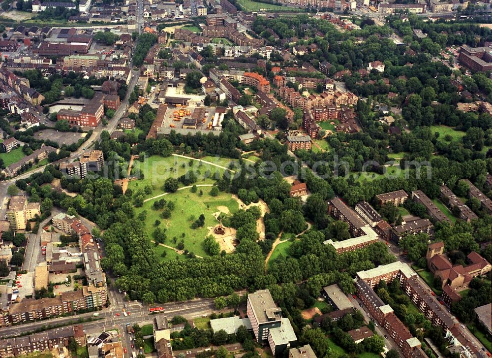 Duisburg from the bird's eye view: The Boeninger Park in Duisburg in the state North Rhine-Westphalia