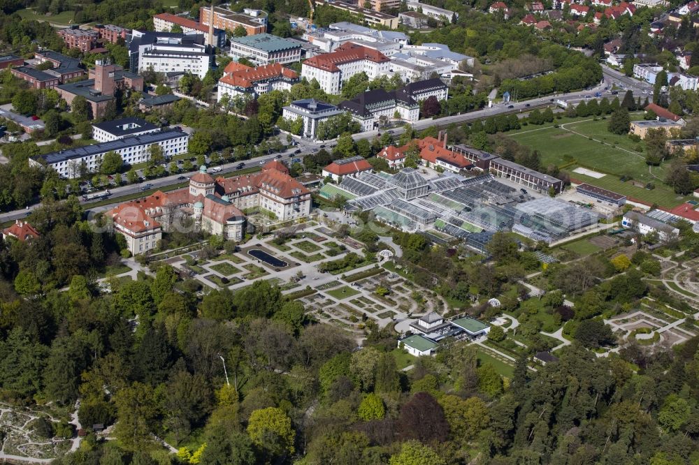 München from above - Park of Botanische Staatssammlung and Botanischer Garten along the Menzinger Strasse in the district Neuhausen-Nymphenburg in Munich in the state Bavaria, Germany