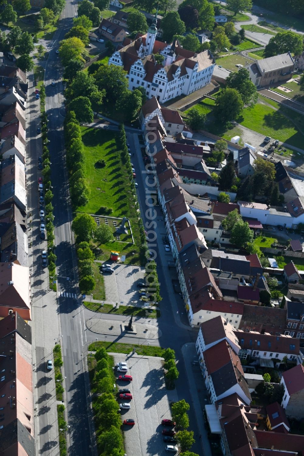 Aerial image Doberlug-Kirchhain - Park of along the Hauptstrasse in Doberlug-Kirchhain in the state Brandenburg, Germany