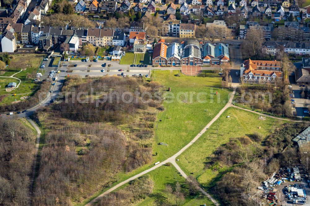 Herne from the bird's eye view: Park of Flottmannpark in Herne at Ruhrgebiet in the state North Rhine-Westphalia, Germany