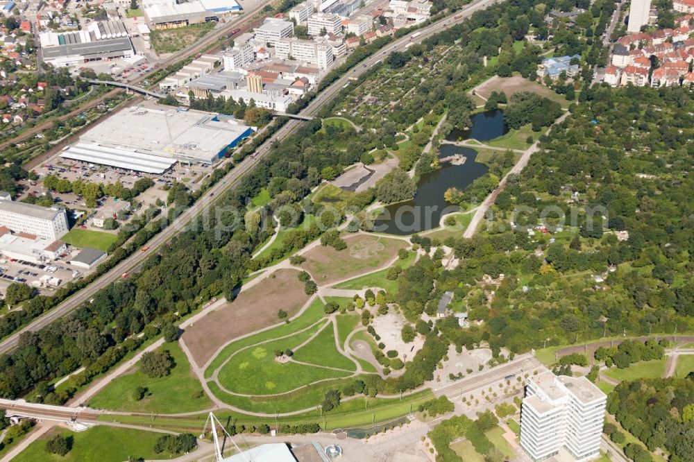 Karlsruhe from above - Park of Guenther-Klotz-Anlage in the district Suedweststadt in Karlsruhe in the state Baden-Wuerttemberg, Germany