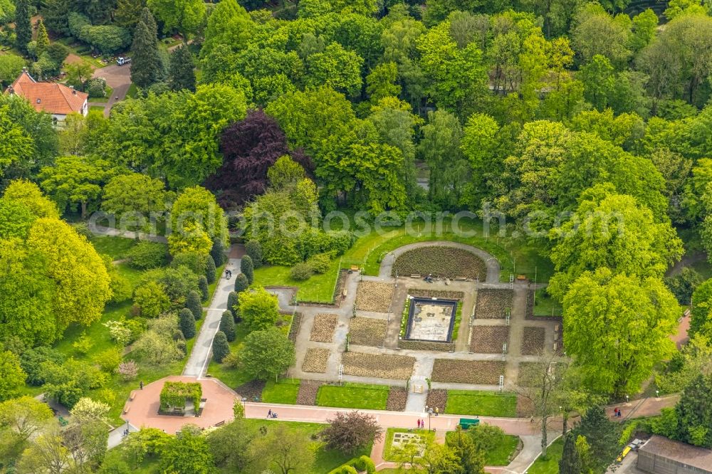 Aerial image Essen - Park of in Grugapark Essen in Essen at Ruhrgebiet in the state North Rhine-Westphalia, Germany