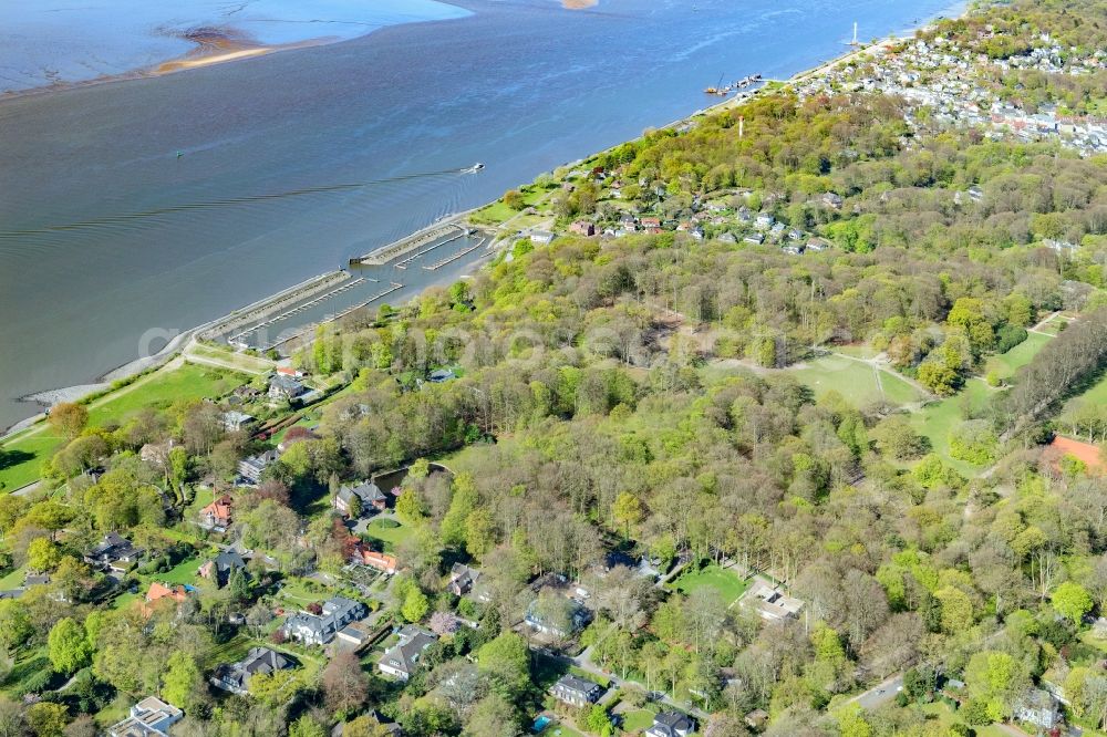 Aerial photograph Hamburg - Park of the Hirschpark on the river course of Elbe in the district Nienstedten in Hamburg, Germany