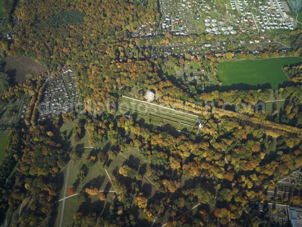 Aerial photograph Potsdam - Park of the Hopfengarten and the Ehemalige Weinberg at the Maulbeerallee in Potsdam in the state Brandenburg