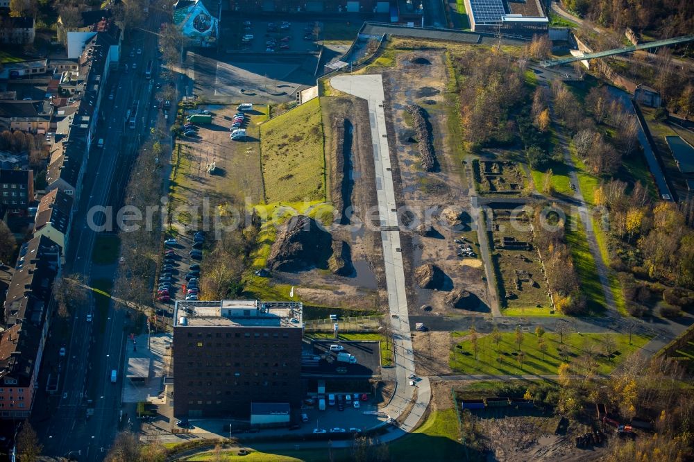 Aerial photograph Bochum - Park and industrial buildings at the events location Century Hall in Bochum in the state of North Rhine-Westphalia