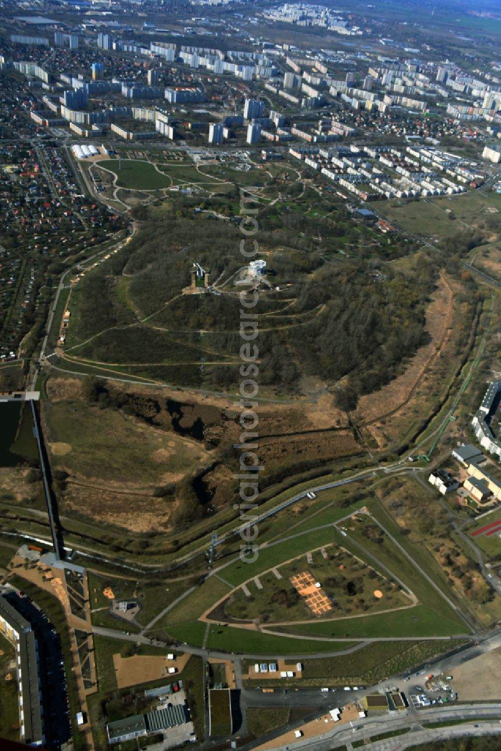 Aerial photograph Berlin - Park of Kienbergpark in the district Marzahn in Berlin, Germany