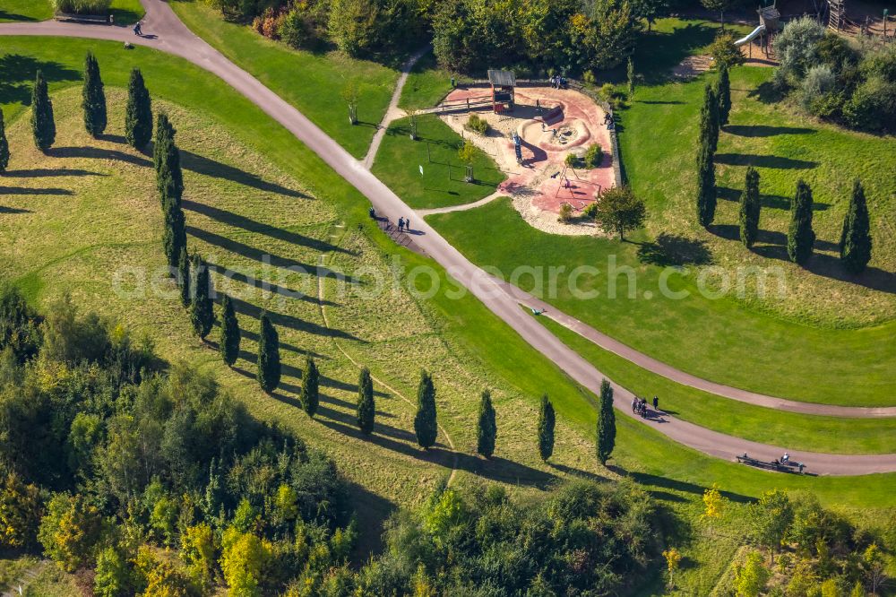 Essen from the bird's eye view: Park of Krupp-Park in the district Westviertel in Essen in the state North Rhine-Westphalia, Germany