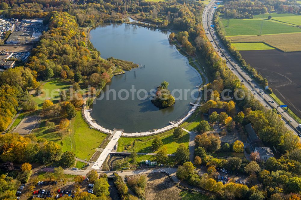 Aerial photograph Essen - Park of Krupp-Park with See on street Husmannshofstrasse in the district Westviertel in Essen at Ruhrgebiet in the state North Rhine-Westphalia, Germany