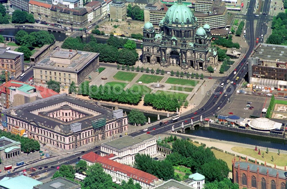 Berlin from above - The Pleasure Garden and the Old Museum near the Berlin Cathedral in the central Berlin