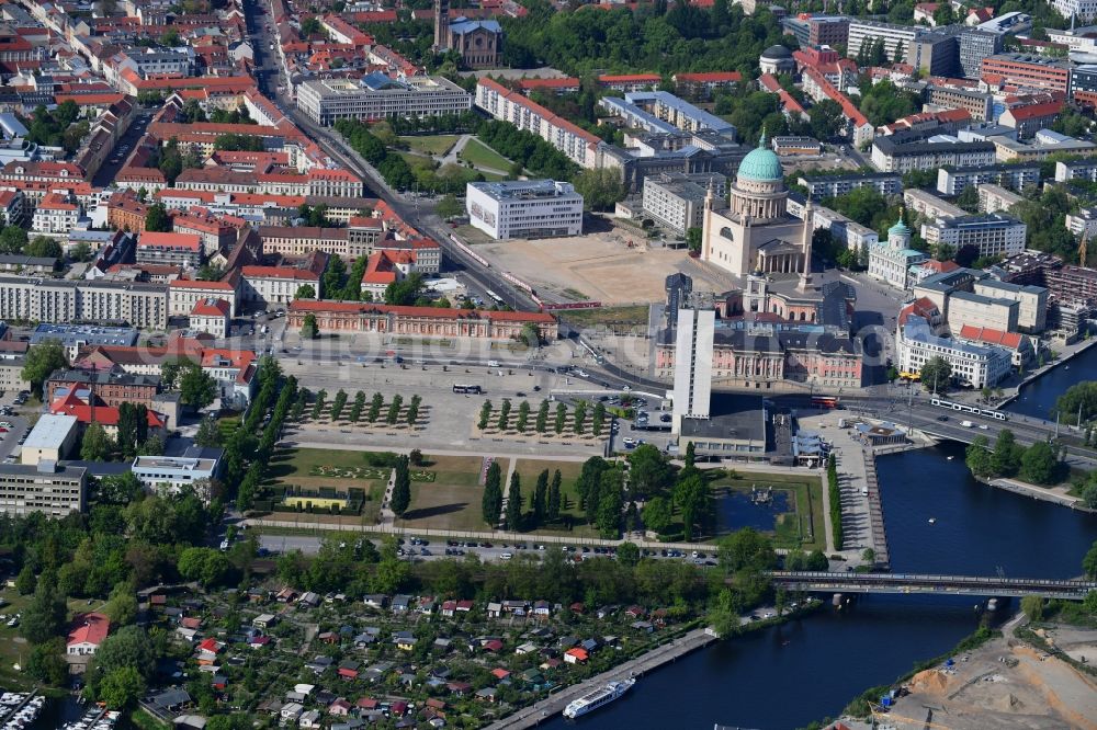 Potsdam from the bird's eye view: Park of Lustgarten on havel river in Potsdam in the state Brandenburg, Germany