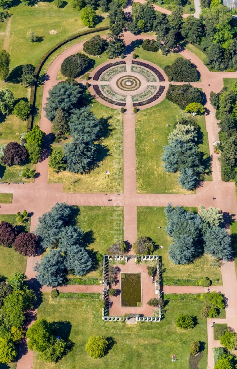 Düsseldorf from above - Park Nordpark in the district Stockum in Duesseldorf in the state North Rhine-Westphalia, Germany