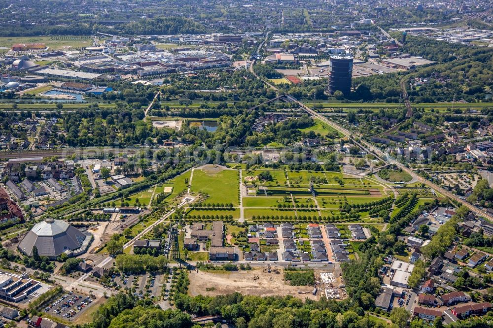 Oberhausen from above - Park OLGA-Park on the site of the former coal mine Osterfeld in Oberhausen in the state of North Rhine-Westphalia, Germany