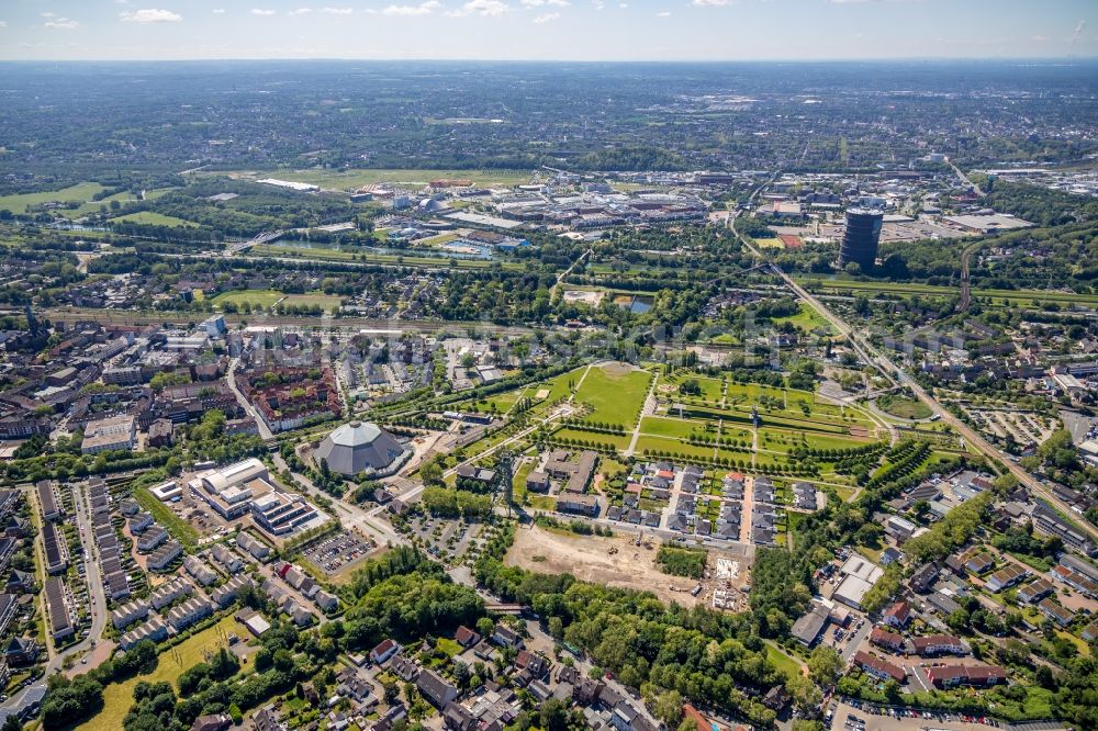 Aerial image Oberhausen - Park OLGA-Park on the site of the former coal mine Osterfeld in Oberhausen in the state of North Rhine-Westphalia, Germany