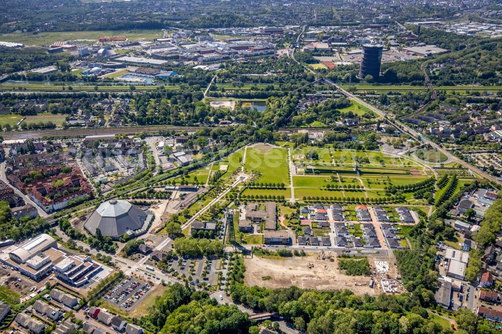 Oberhausen from the bird's eye view: Park OLGA-Park on the site of the former coal mine Osterfeld in Oberhausen in the state of North Rhine-Westphalia, Germany